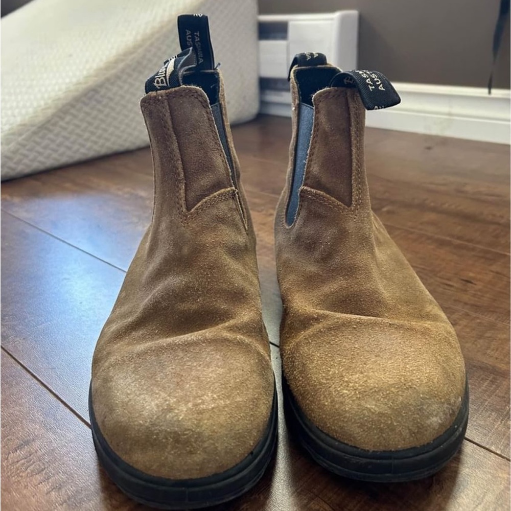 Burnt orange suede blundstones